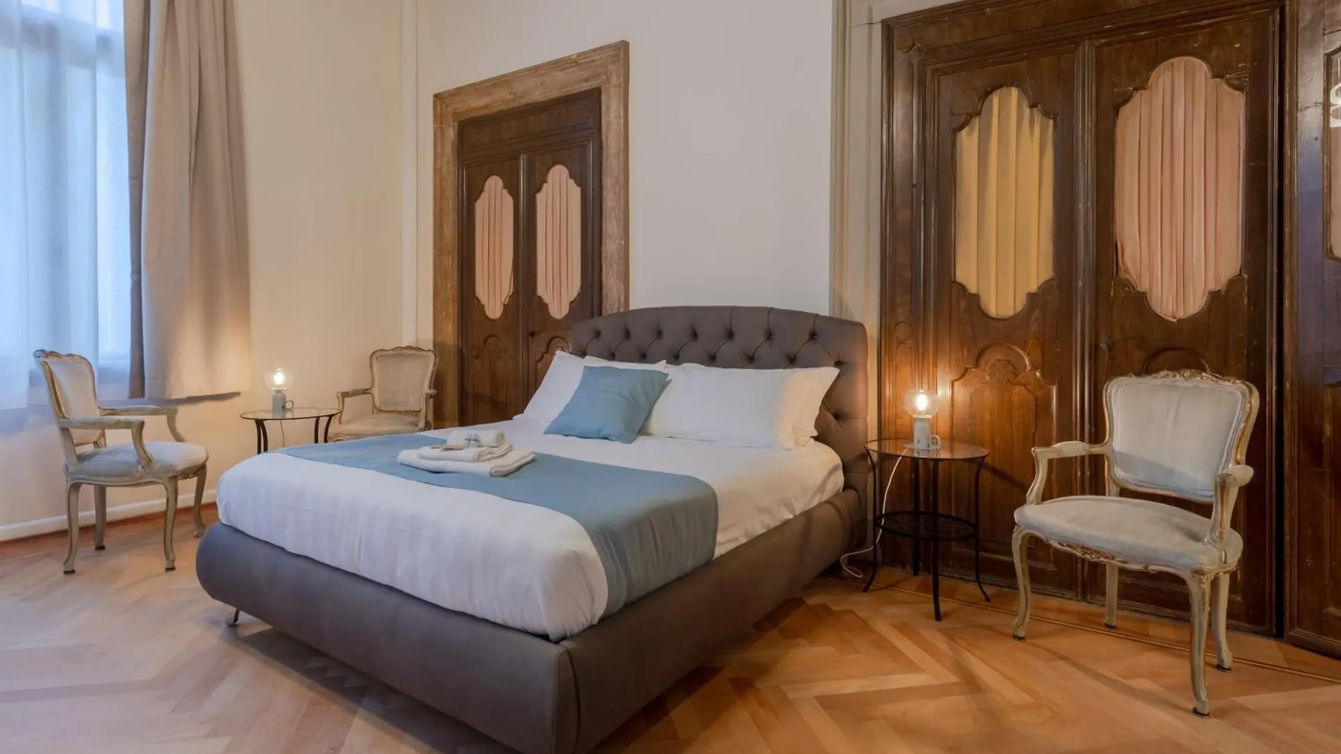 Apartment Appartamentino Canal Grande Con Vaporetto Di Fronte - Senza Cucina Venice Italy